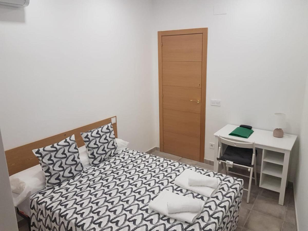 Coliving New San Bernando Hotel Мадрид Екстериор снимка